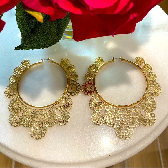 Gold plated Boho Bali Statement Earrings🌹 - Picture 2 of 5